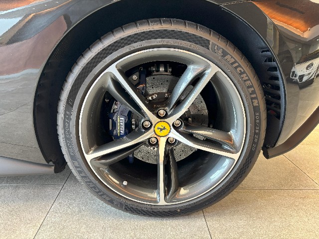 FERRARI 296GTS 2024 Image 26