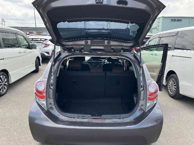 TOYOTA AQUA 2012 Image 19