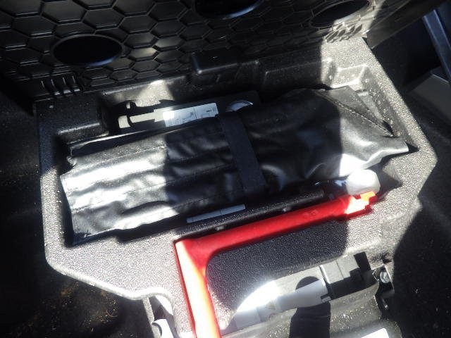 AUDI S4 AVANT 2018 Image 29