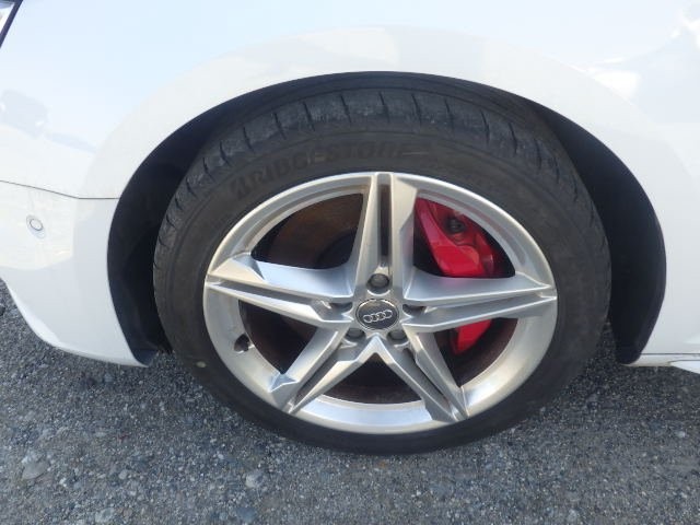 AUDI S4 AVANT 2018 Image 32