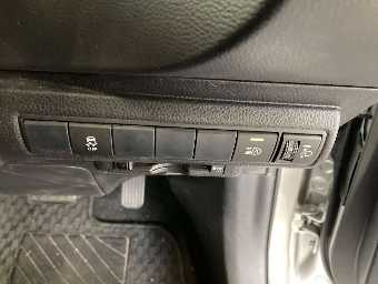 TOYOTA COROLLA TOURING 2020 Image 10