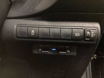 TOYOTA COROLLA TOURING 2020 Image 10