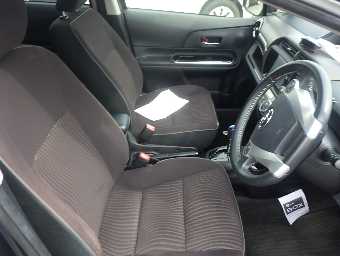 TOYOTA AQUA 2015 Image 9