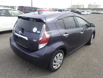 TOYOTA AQUA 2015 Image 4