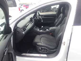 AUDI S8 2014 Image 13