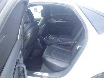 AUDI S8 2014 Image 14