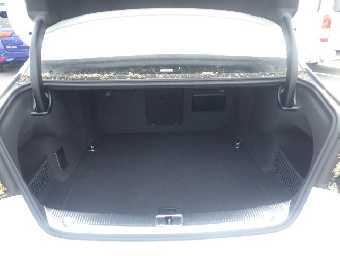 AUDI S8 2014 Image 15