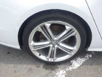 AUDI S8 2014 Image 21