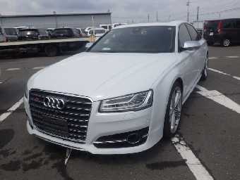 AUDI S8 2014 Image 1