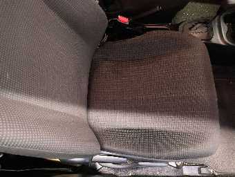 TOYOTA VITZ 2018 Image 6