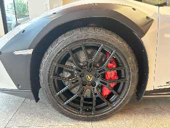 LAMBORGHINI HURACAN 2023 Image 11