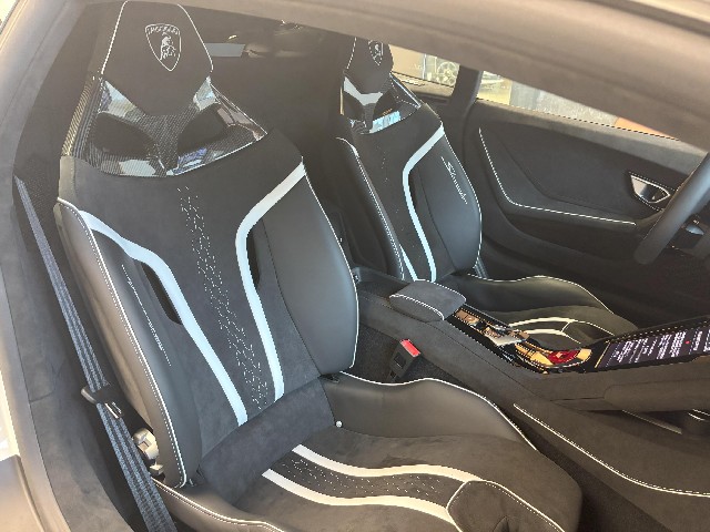 LAMBORGHINI HURACAN 2023 Image 27