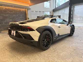 LAMBORGHINI HURACAN 2023 Image 5
