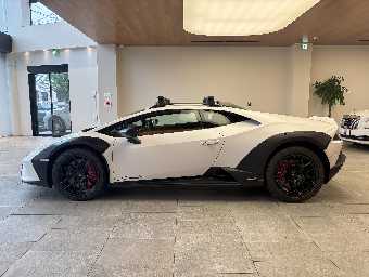 LAMBORGHINI HURACAN 2023 Image 8