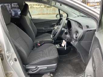 TOYOTA VITZ 2020 Image 8