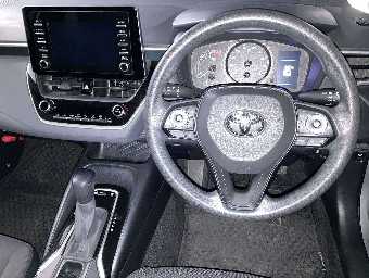 TOYOTA COROLLA TOURING 2020 Image 6