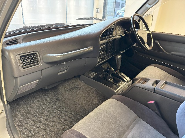 TOYOTA LAND CRUISER 80 1991 Image 27