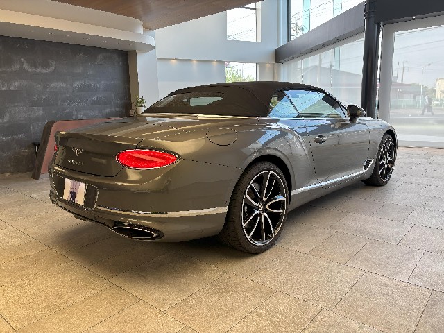 BENTLEY CONTINENTAL 2020 Image 19