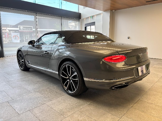 BENTLEY CONTINENTAL 2020 Image 21