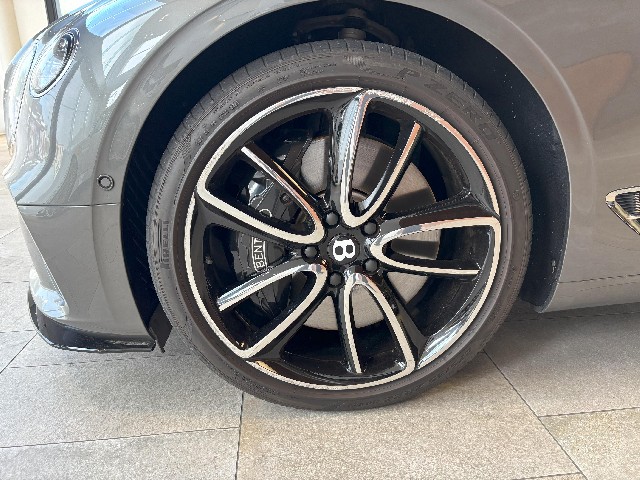 BENTLEY CONTINENTAL 2020 Image 23