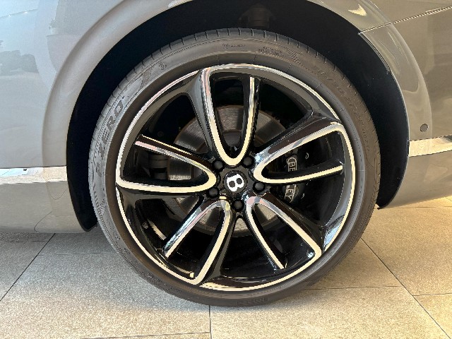 BENTLEY CONTINENTAL 2020 Image 24