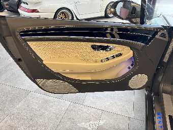 BENTLEY CONTINENTAL 2020 Image 27
