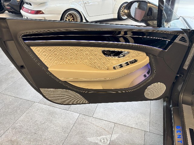 BENTLEY CONTINENTAL 2020 Image 33