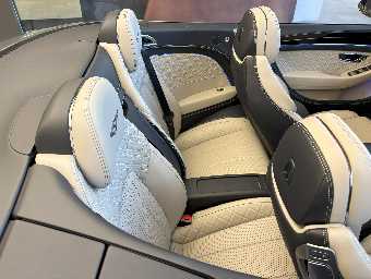 BENTLEY CONTINENTAL 2020 Image 30