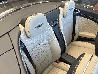 BENTLEY CONTINENTAL 2020 Image 31