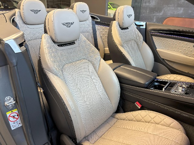 BENTLEY CONTINENTAL 2020 Image 40