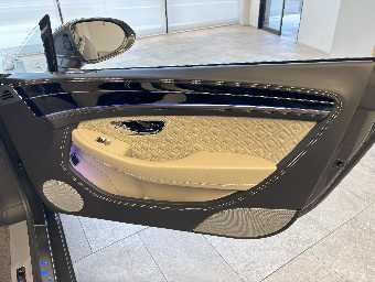 BENTLEY CONTINENTAL 2020 Image 35
