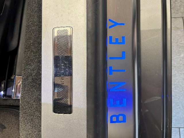 BENTLEY CONTINENTAL 2020 Image 56