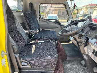MITSUBISHI CANTER TRUCK 2018 Image 17
