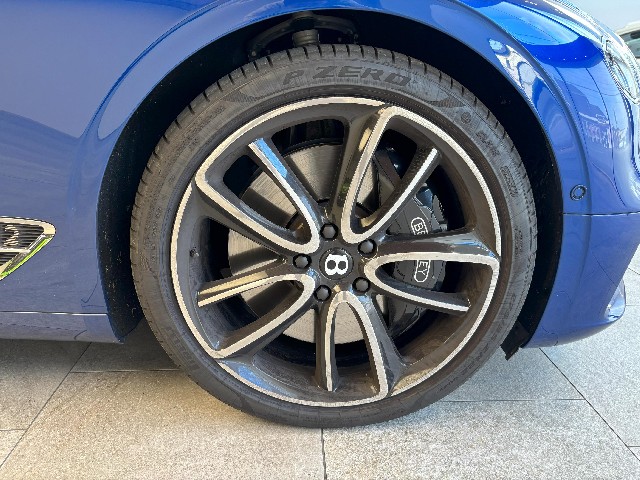 BENTLEY CONTINENTAL 2020 Image 26