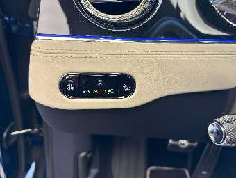 BENTLEY CONTINENTAL 2020 Image 27