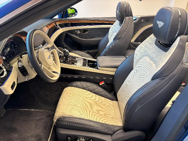 BENTLEY CONTINENTAL 2020 Image 41