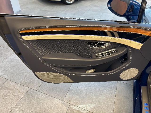 BENTLEY CONTINENTAL 2020 Image 43
