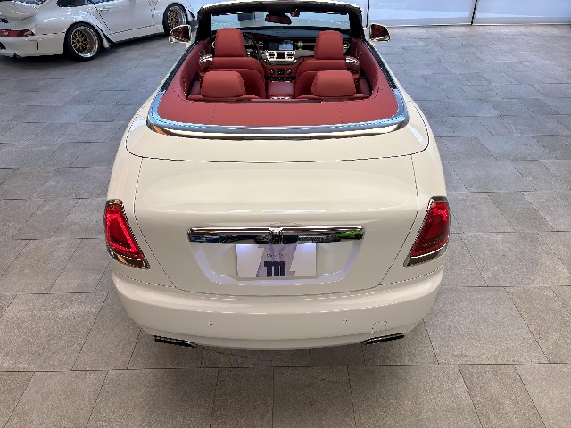 ROLLS ROYCE DAWN 2017 Image 29