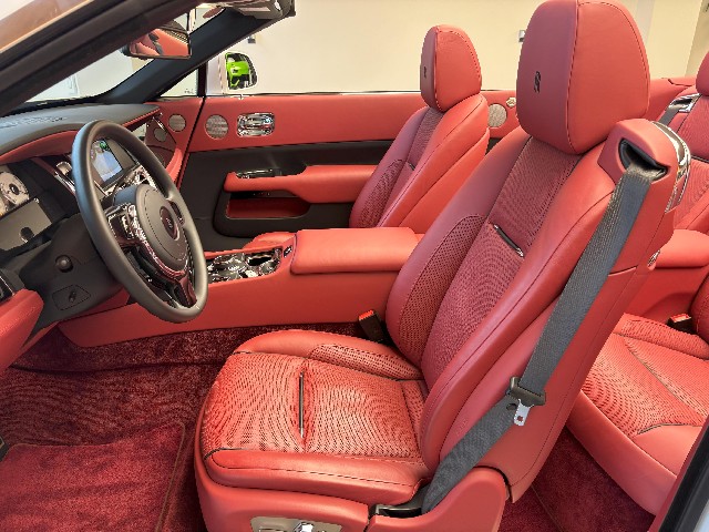 ROLLS ROYCE DAWN 2017 Image 38