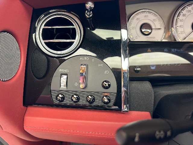 ROLLS ROYCE DAWN 2017 Image 51