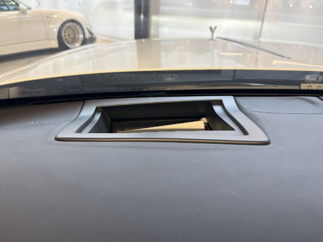 ROLLS ROYCE DAWN 2017 Image 52