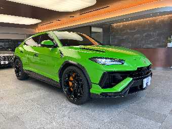LAMBORGHINI URUS 2024 Image 3
