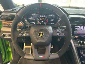 LAMBORGHINI URUS 2024 Image 30