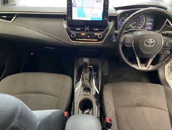 TOYOTA COROLLA TOURING 2020 Image 5
