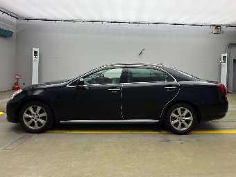 TOYOTA CROWN MAJESTA 2011 Image 5