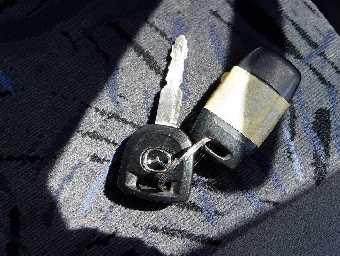 MAZDA BONGO FRIENDEE 2004 Image 8