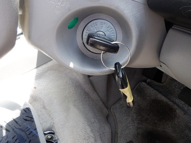 MAZDA BONGO FRIENDEE 2004 Image 27