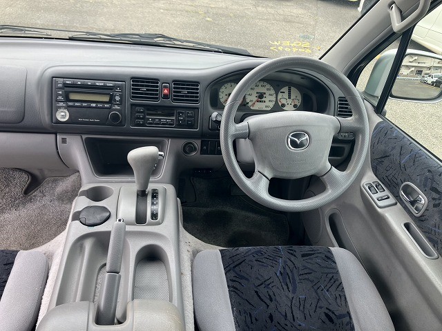 MAZDA BONGO FRIENDEE 2004 Image 30