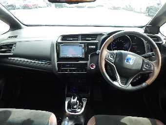 HONDA FIT HYBRID 2017 Image 8