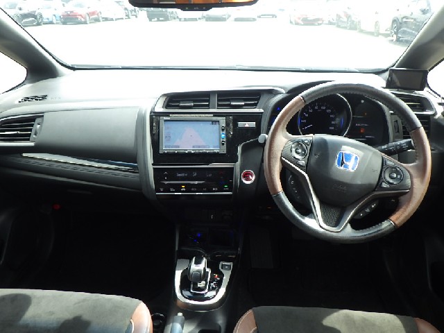 HONDA FIT HYBRID 2017 Image 22